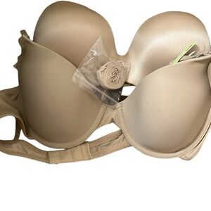 Two Madienform T Shirt Bra and Maidenform StraplessBra with straps.